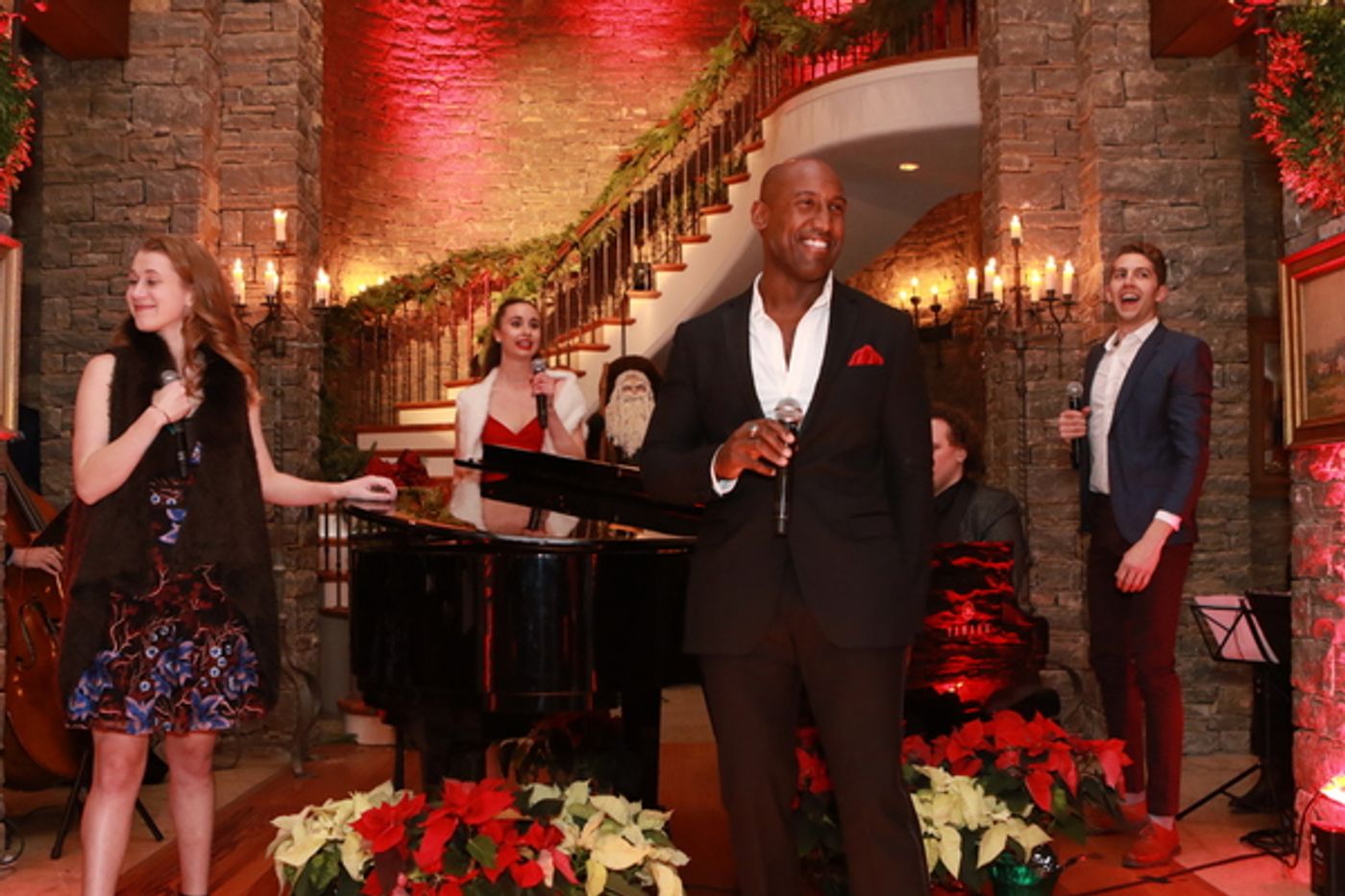 Photo Flash: Rachel Potter, Ryann Redmond and More at MERRY & BRIGHT Celebration  Image