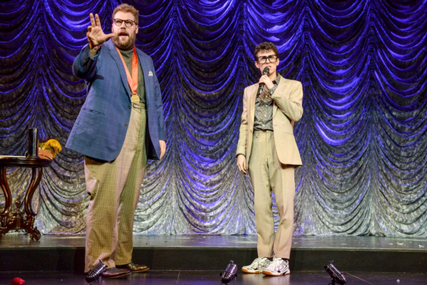 Photo Flash: First Look at MAGIC GOES WRONG at the Vaudeville Theatre  Image