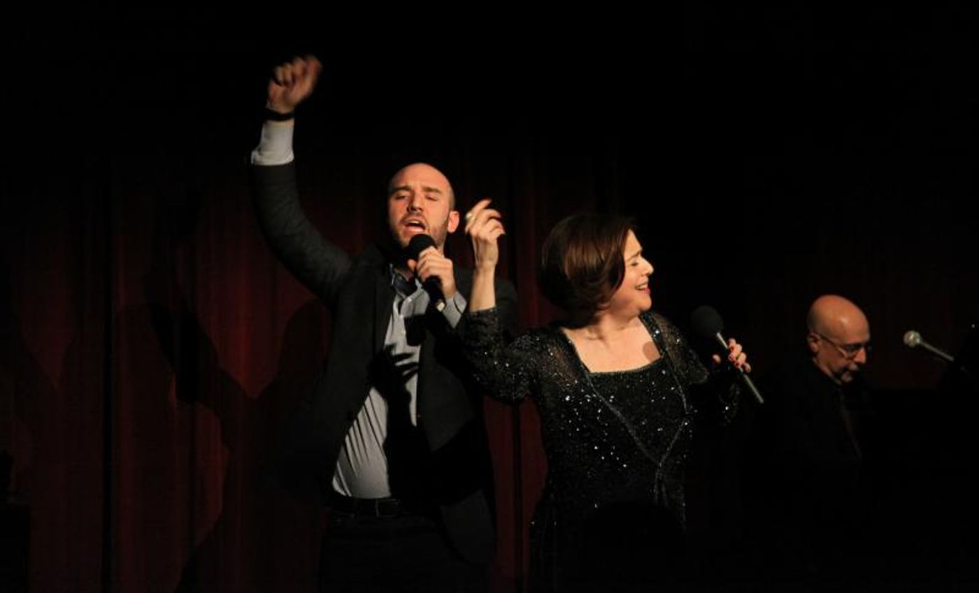 Alex Rybeck Brings Together 4 Acclaimed, Headlining Cabaret Voices In 4 FOR THE HOLIDAYS At The Beach Cafe Alex Rybeck Brings Together 4 Acclaimed, Headlining Cabaret Voices In 4 FOR THE HOLIDAYS At The Beach Cafe Image