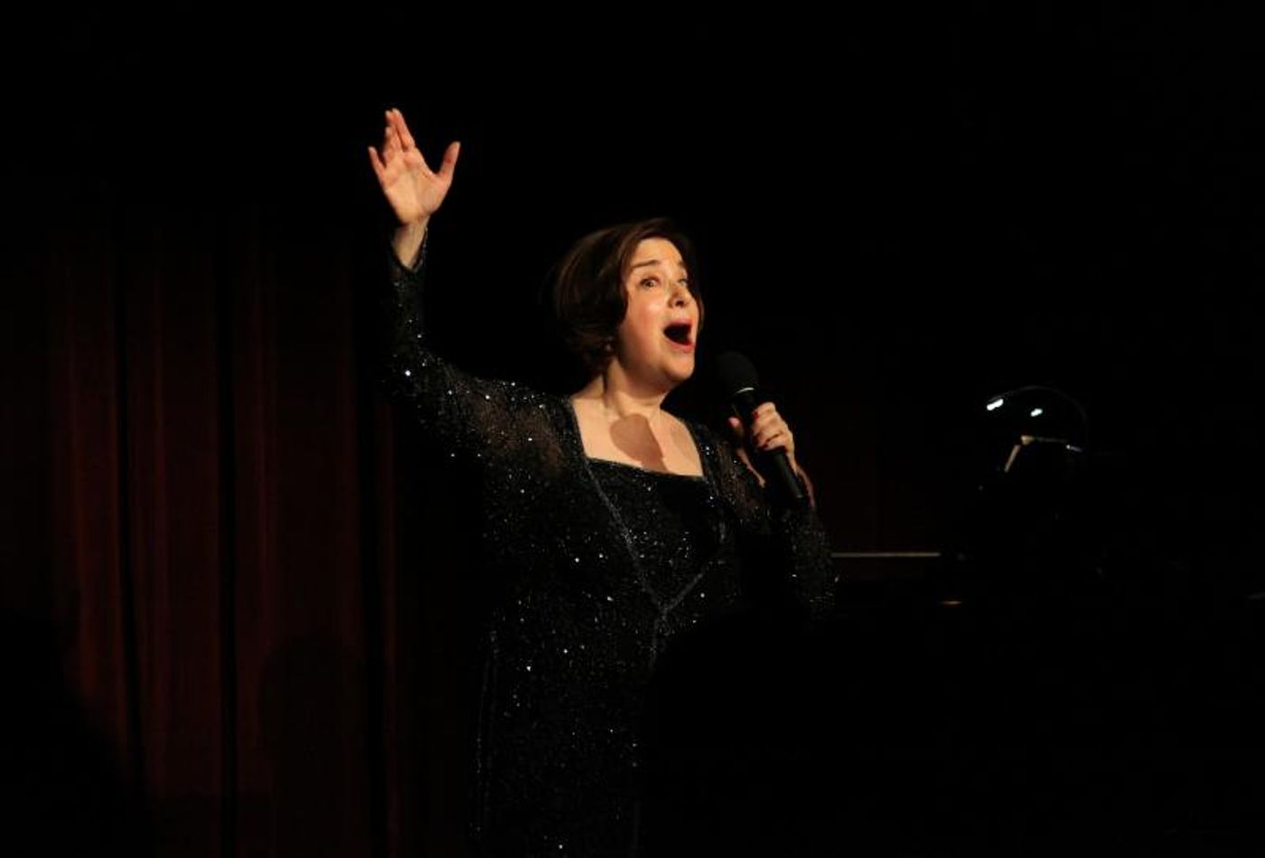 Alex Rybeck Brings Together 4 Acclaimed, Headlining Cabaret Voices In 4 FOR THE HOLIDAYS At The Beach Cafe  Image
