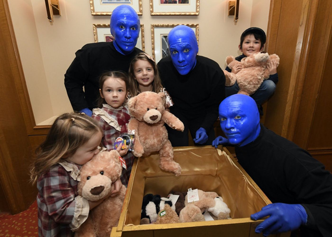 Photo Flash: It's A Blue Christmas In Boston With BLUE MAN GROUP Photo Flash: It's A Blue Christmas In Boston With BLUE MAN GROUP Image
