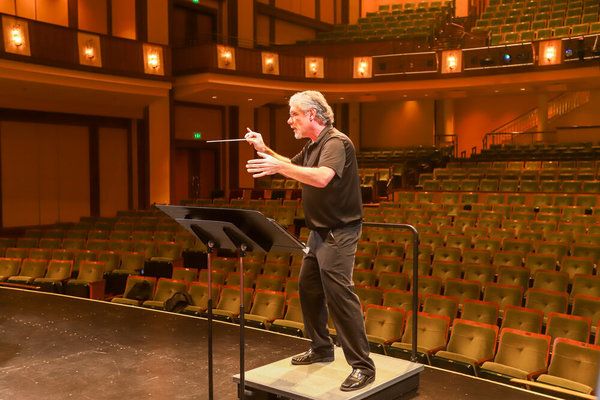 Photo Flash: RINGING IN THE HOLIDAYS Concert at Bushnell Performing Arts Center's Belding Theatre  Image