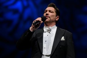 Paulo Szot (Foto: May Zircus/L’Auditori) @ BroadwayWorld Paulo Szot (Foto: May Zircus/L’Auditori) Photo