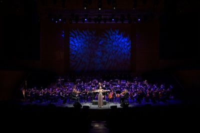Laura Osnes y la OBC (Foto: May Zircus/Lâ€™Auditori) Photo