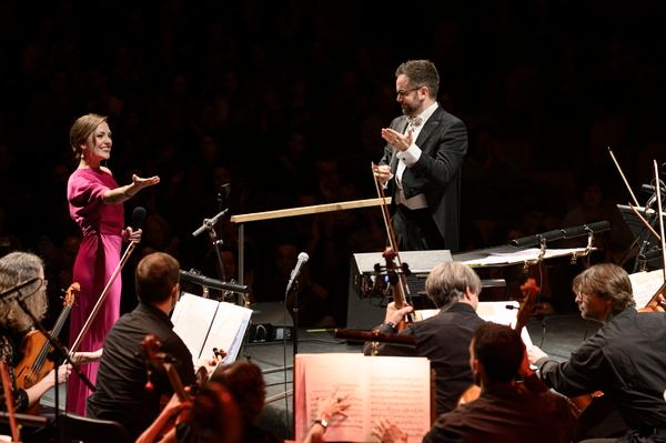 Laura Osnes y Alfonso Casado (Foto: May Zircus/Lâ€™Auditori) Photo