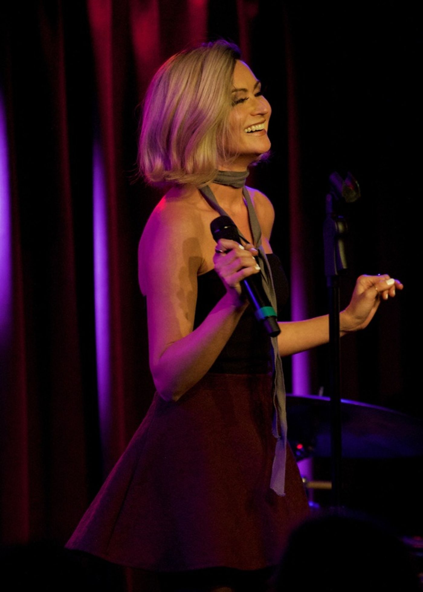 Photo Coverage: GR42 Sings Christmas Musicals  Image