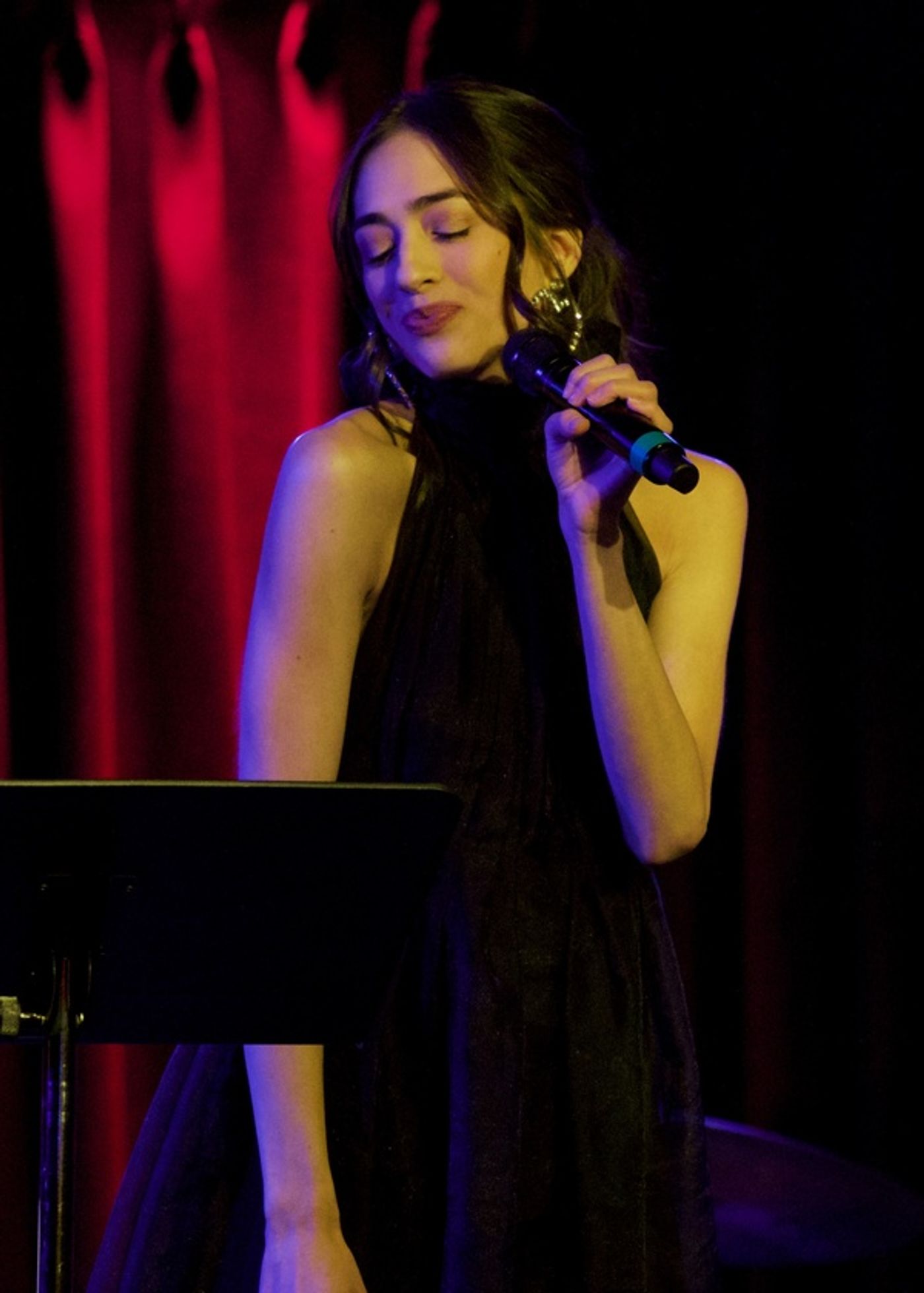 Photo Coverage: GR42 Sings Christmas Musicals  Image