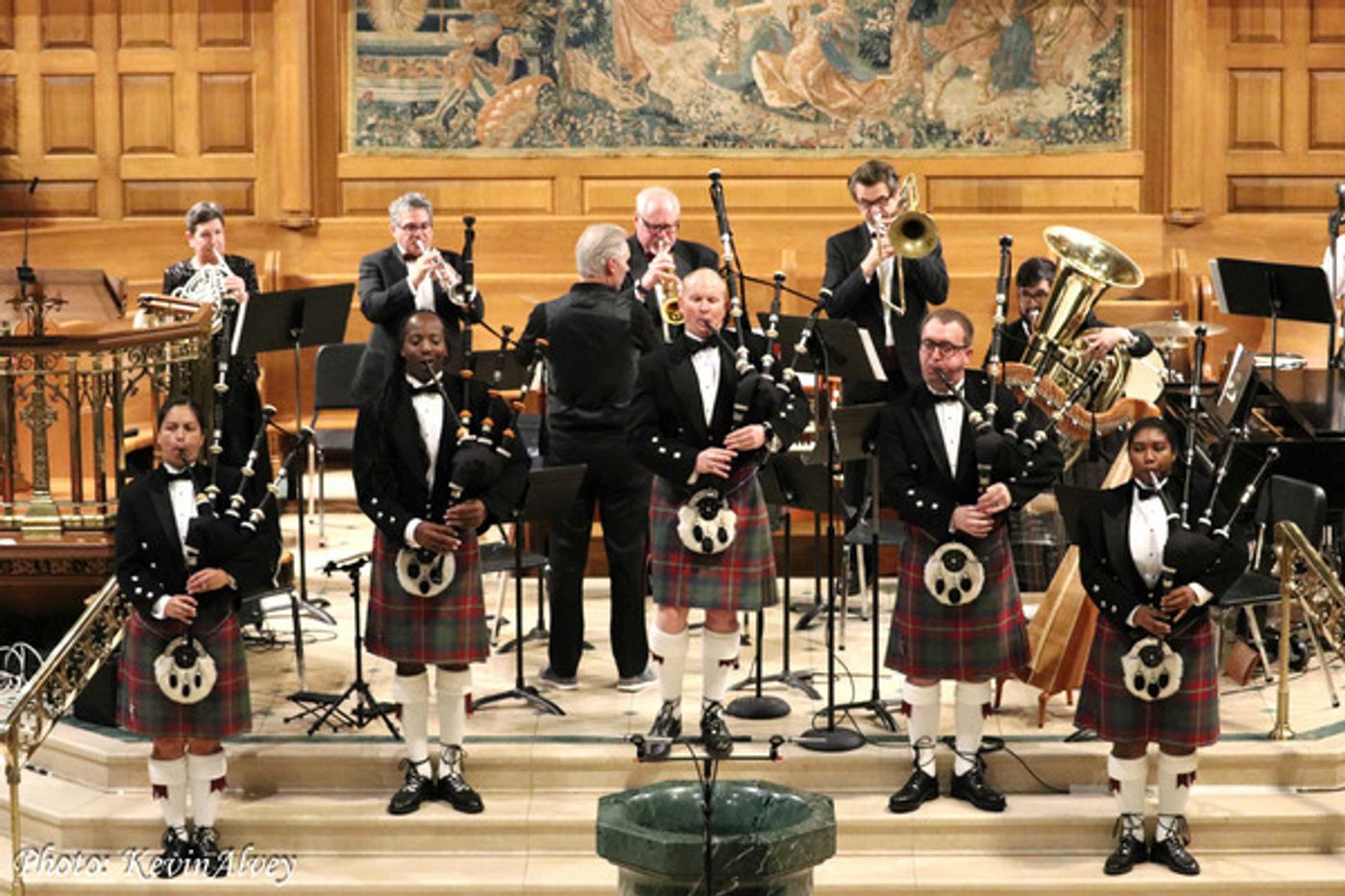 Photo Coverage:  'The Pipes of Christmas' Celtic Holiday Concert  Image