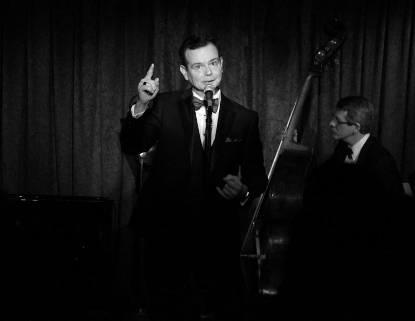 Review: HOLIDAY CHESTNUTS Showcases Richard Holbrook's Heart at Don't Tell Mama  Image