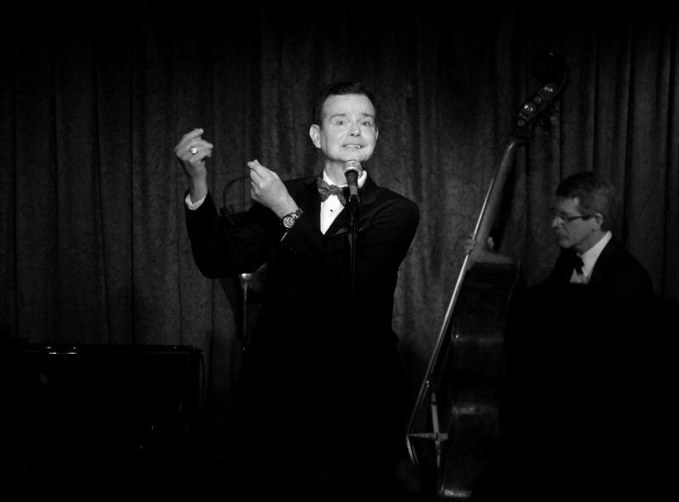 Review: HOLIDAY CHESTNUTS Showcases Richard Holbrook's Heart at Don't Tell Mama  Image