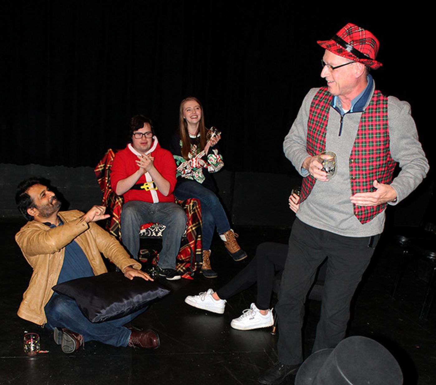 Photo Flash: First Look at A CHRISTMAS CAROL at Artists' Exchange Photo Flash: First Look at A CHRISTMAS CAROL at Artists' Exchange Image