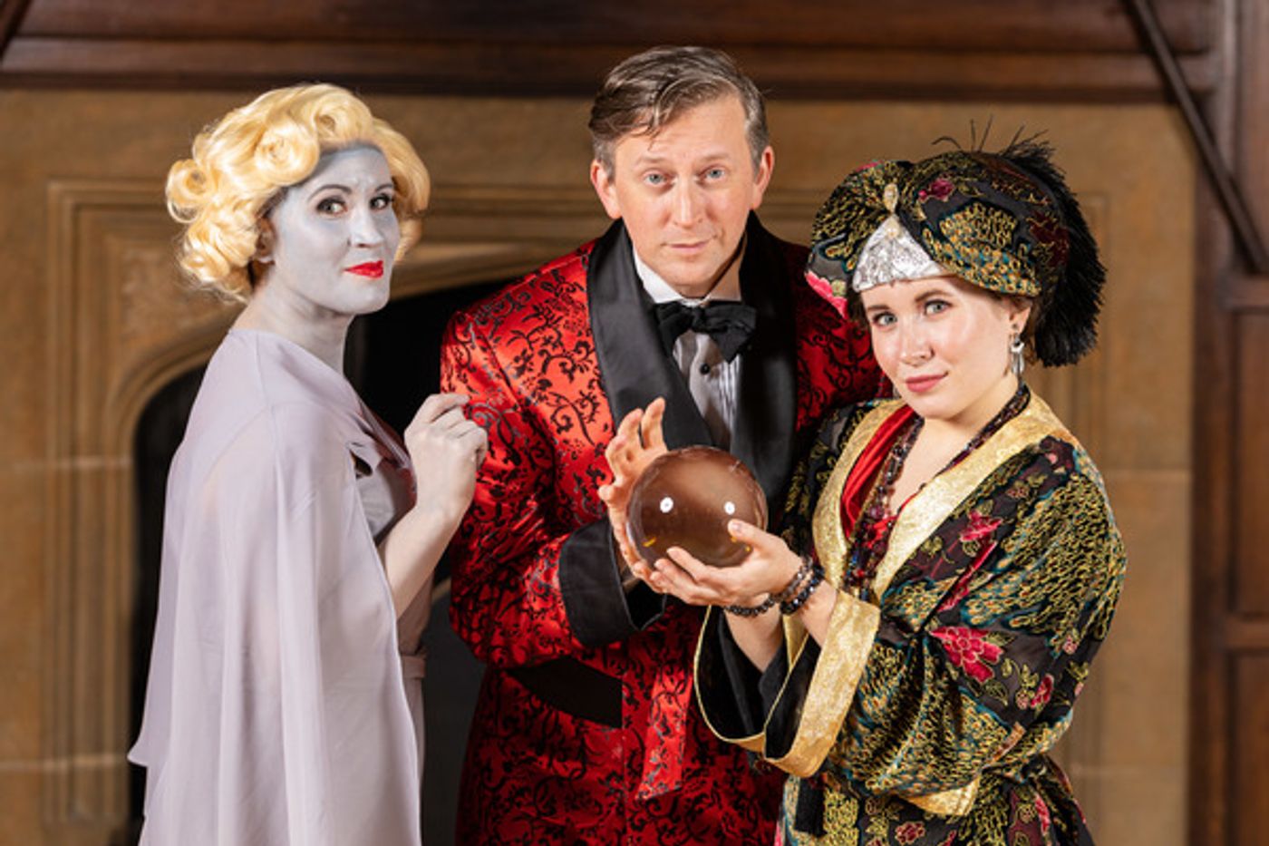 Photo Flash: First Look At BLITHE SPIRIT At Meadow Brook Theatre  Image