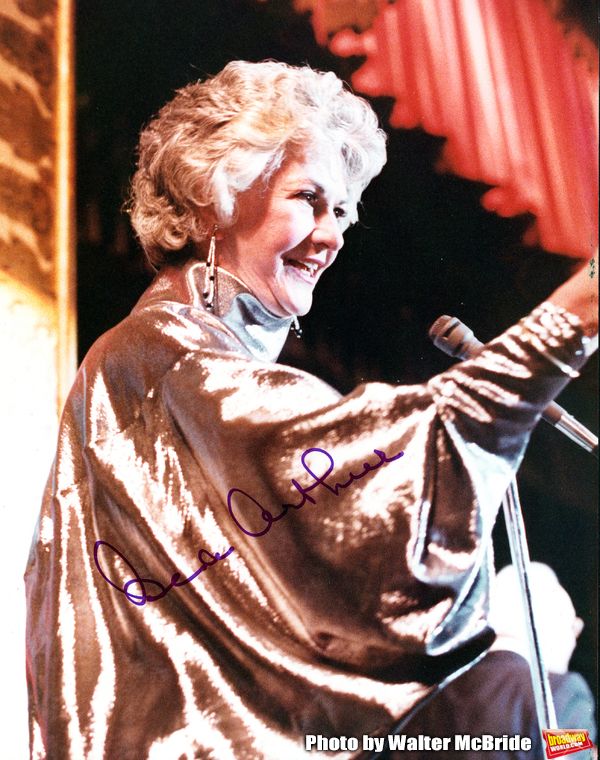 Bea Arthur Attending an Actor's Studio Awards Ceremony at the Waldorf Astoria Hotel i Photo