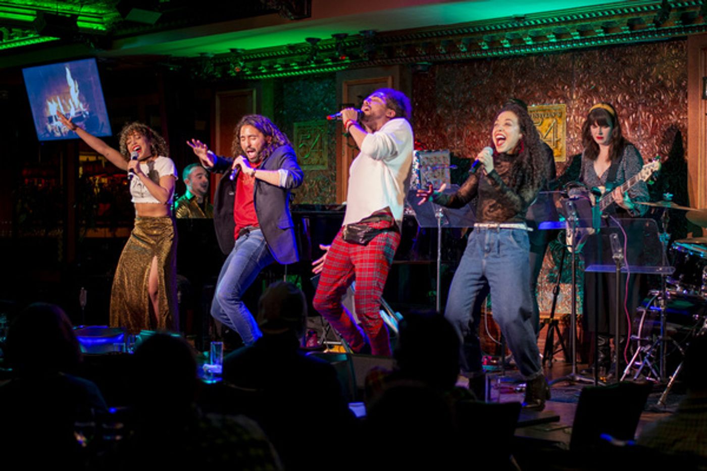 Photo Flash: The Saunders Family In FAMILY DINNER: HOLIDAY EDITION At Feinstein's/54 Below  Image