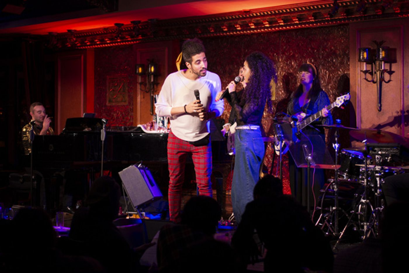 Photo Flash: The Saunders Family In FAMILY DINNER: HOLIDAY EDITION At Feinstein's/54 Below  Image