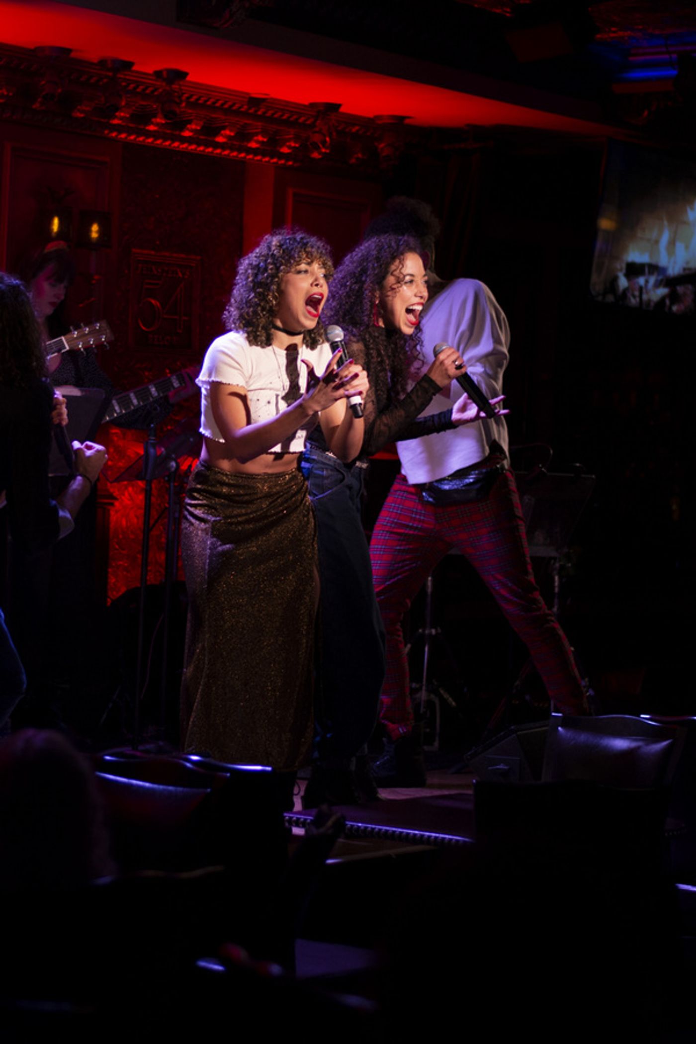 Photo Flash: The Saunders Family In FAMILY DINNER: HOLIDAY EDITION At Feinstein's/54 Below  Image