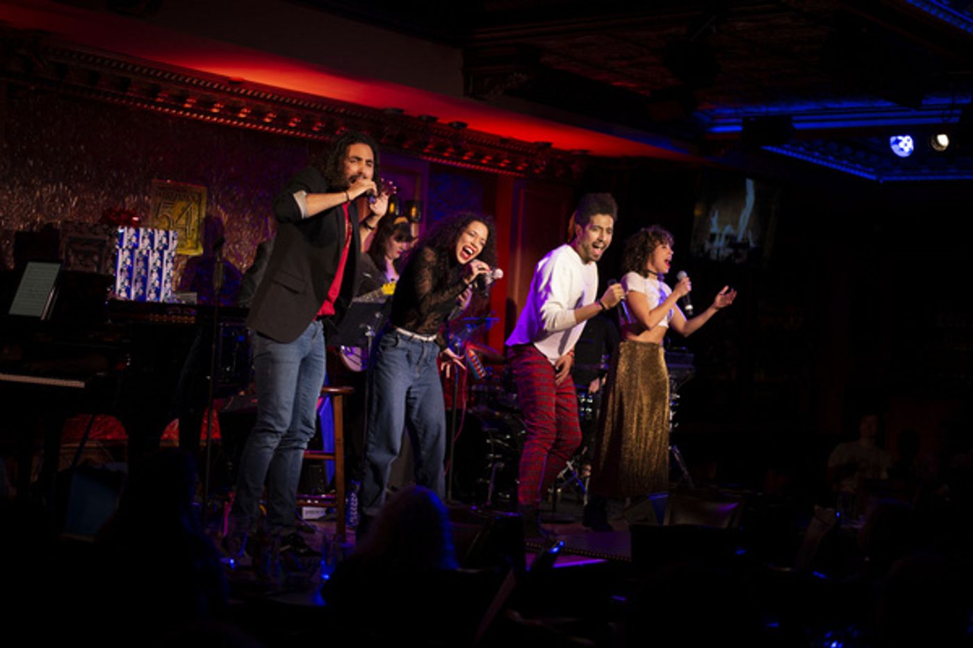 Photo Flash: The Saunders Family In FAMILY DINNER: HOLIDAY EDITION At Feinstein's/54 Below  Image