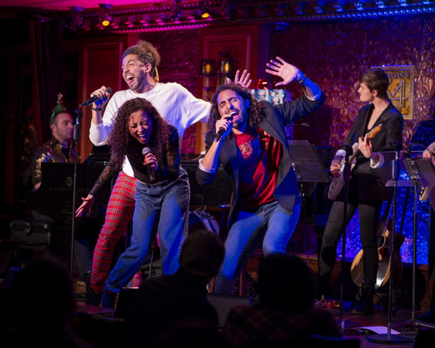 Photo Flash: The Saunders Family In FAMILY DINNER: HOLIDAY EDITION At Feinstein's/54 Below  Image