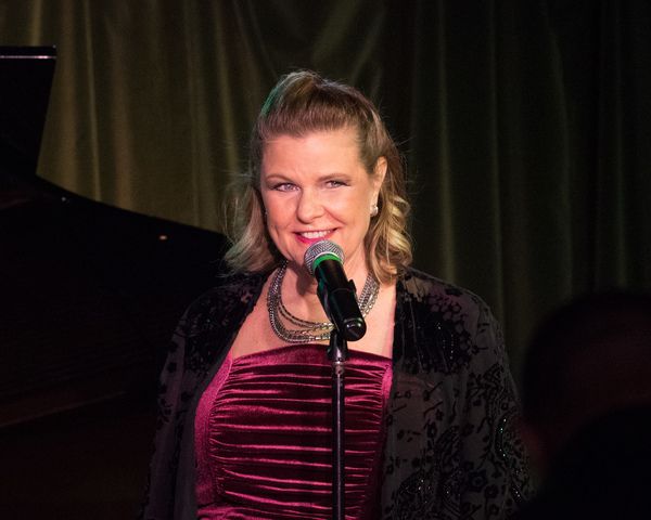 Cabaret Artist and Producer Dianne Fraser Photo