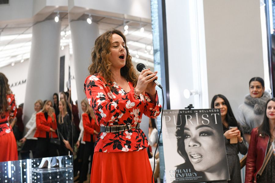Photo Flash: Melissa Errico Performs At The Purist Holiday Party At BCBGMAXAZRIA On Fifth Avenue Image