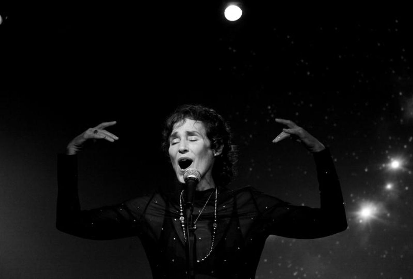 Review: Maureen Taylor Casts A Spell With COSMIC CONNECTIONS at Don't Tell Mama  Image