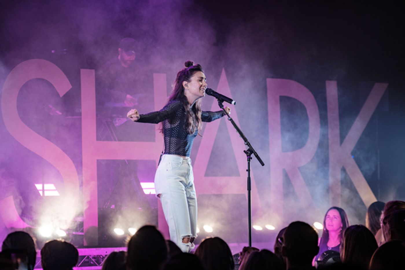 Photo Flash: Keith Urban, Amy Shark, and John Butler Perform at the Grand Opening of the Sydney Coliseum Theatre, West HQ Photo Flash: Keith Urban, Amy Shark, and John Butler Perform at the Grand Opening of the Sydney Coliseum Theatre, West HQ Image