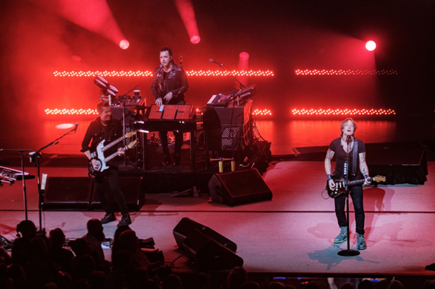 Photo Flash: Keith Urban, Amy Shark, and John Butler Perform at the Grand Opening of the Sydney Coliseum Theatre, West HQ  Image