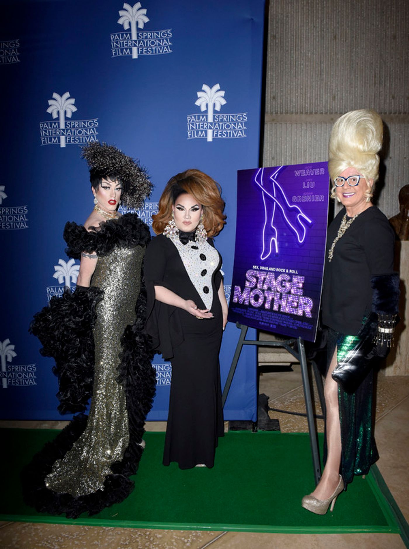 Photo Flash: Jacki Weaver, Drag Queens, and More Attend the World Premiere of STAGE MOTHER at PSIFF  Image