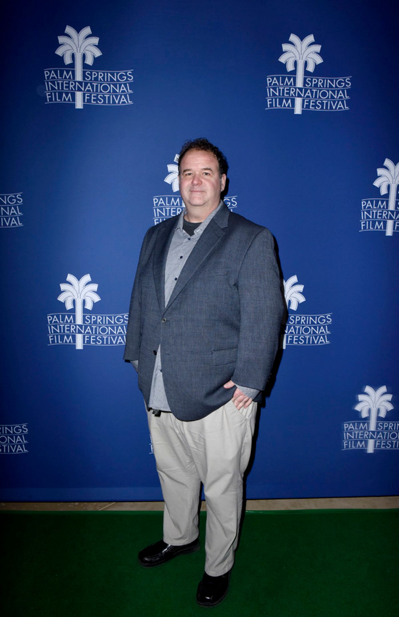 Photo Flash: Jacki Weaver, Drag Queens, and More Attend the World Premiere of STAGE MOTHER at PSIFF  Image