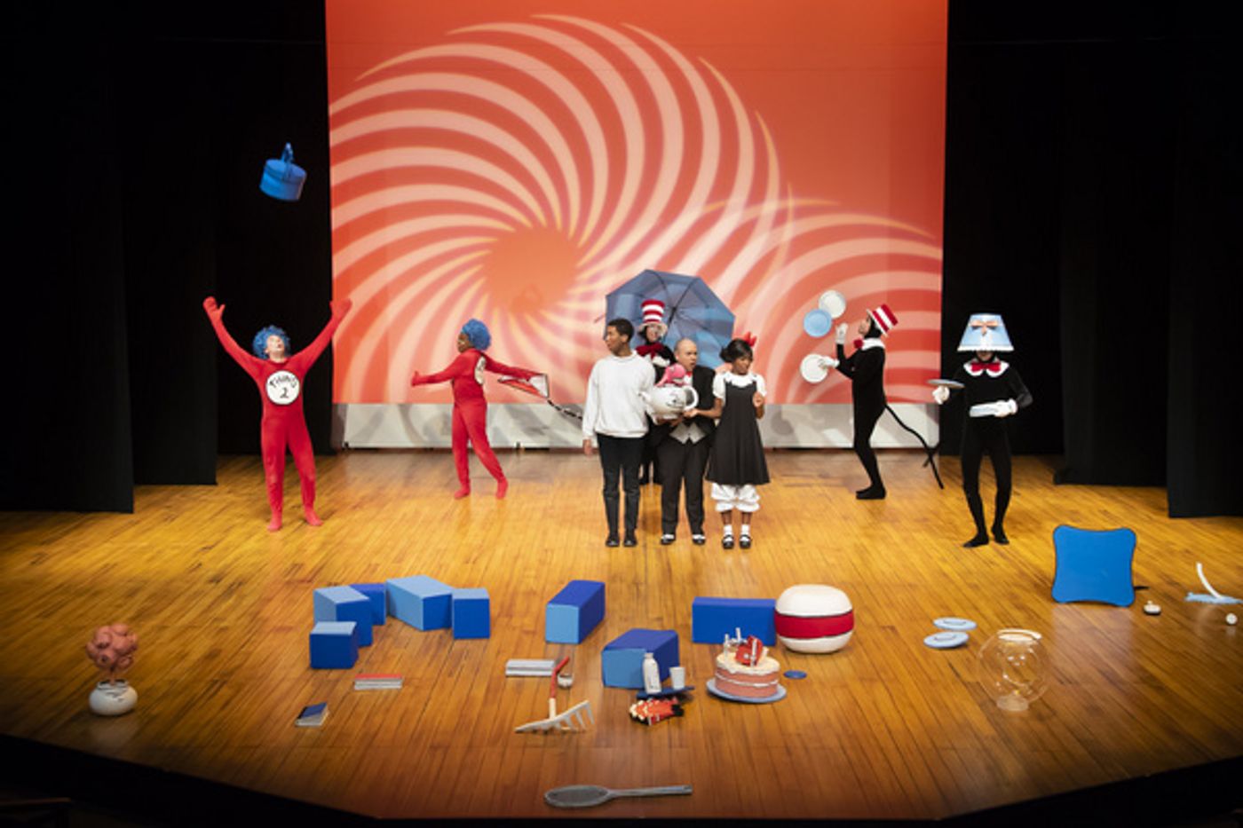 Photo Flash: Dr. Seuss's THE CAT IN THE HAT at Alabama Shakespeare Festival  Image