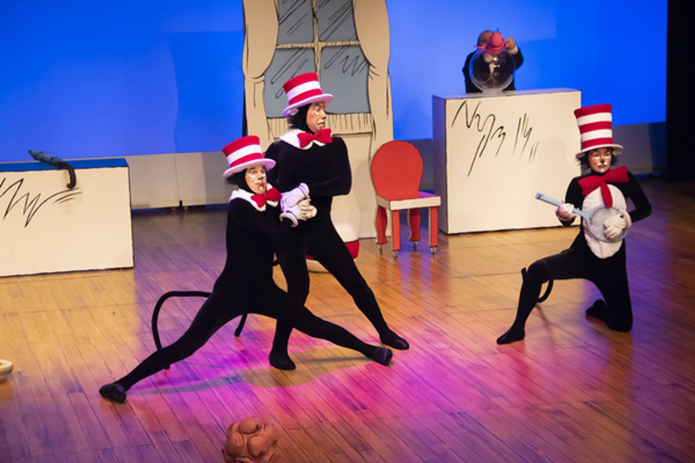 Photo Flash: Dr. Seuss's THE CAT IN THE HAT at Alabama Shakespeare Festival  Image