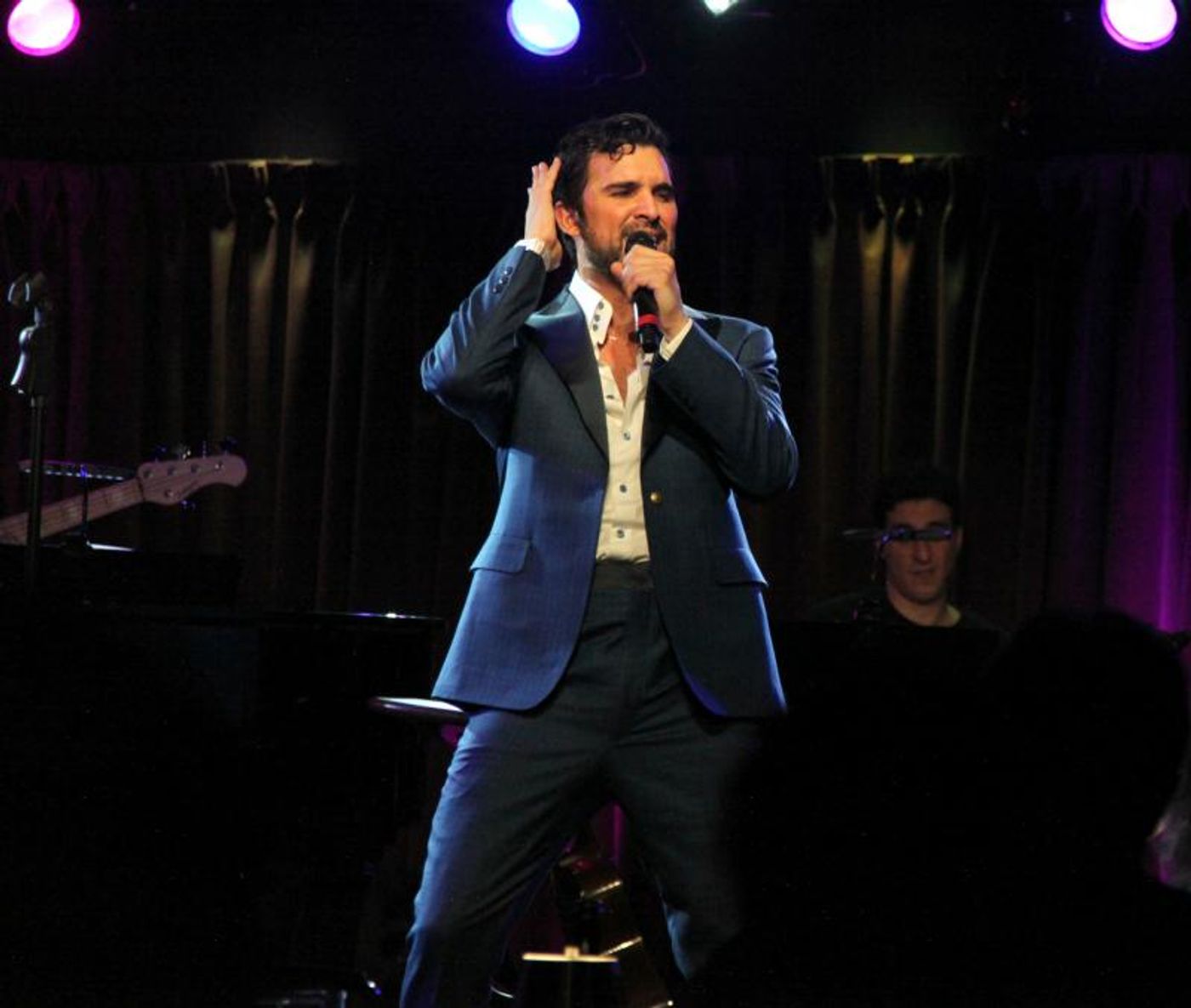 Review: AN EVENING WITH JUAN PABLO DI PACE Melds Old Hollywood Glamor with Rock Star Electricity At The Green Room 42  Image