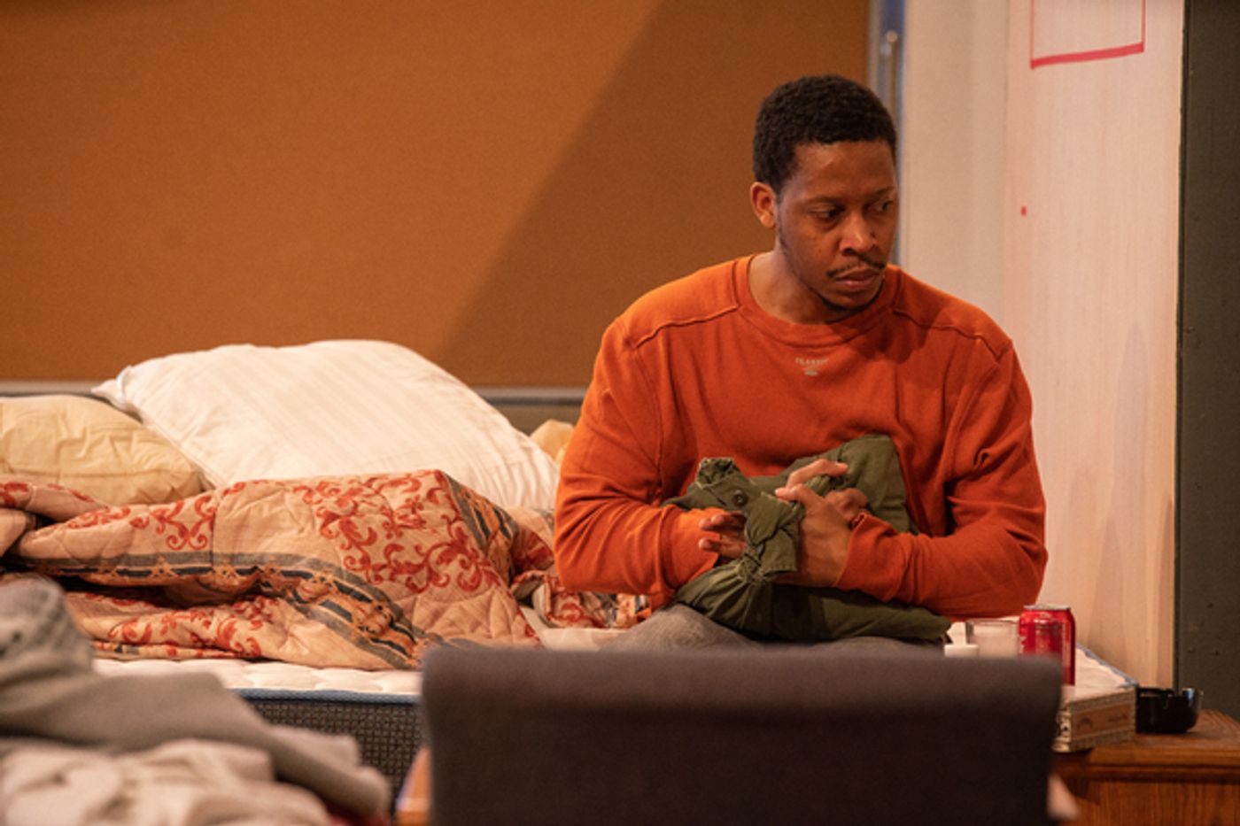 Photo Flash: Inside Rehearsal For Steppenwolf Theatre Company's BUG by Tracy Letts  Image