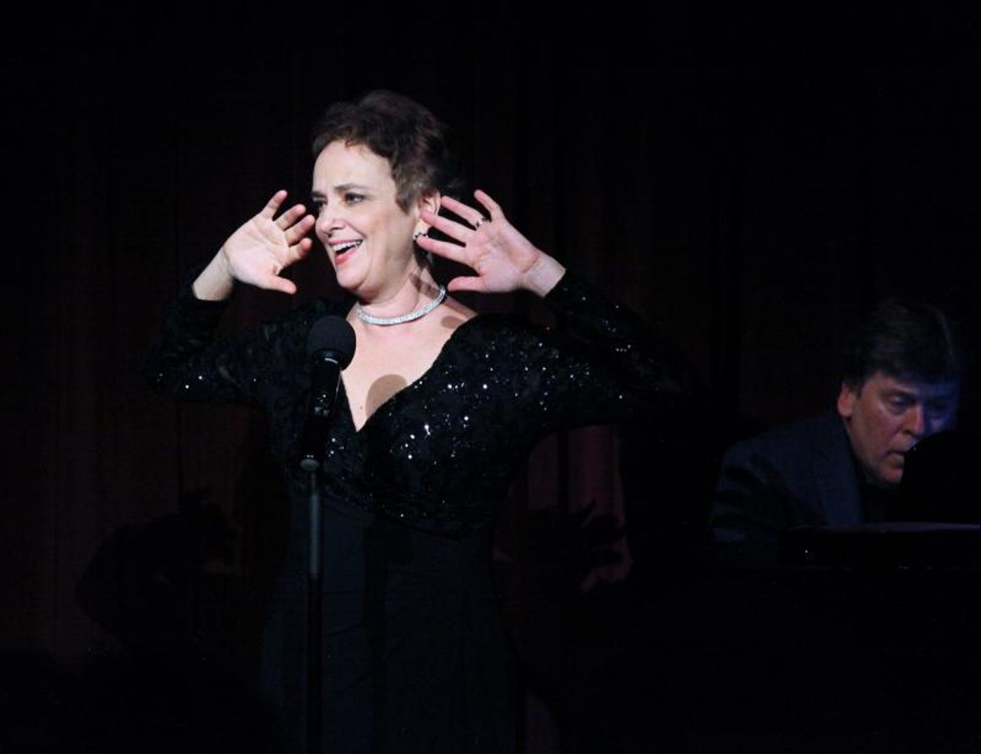 Photo Flash: Deborah Stone in HERE I AM! at The Beach Cafe  Image