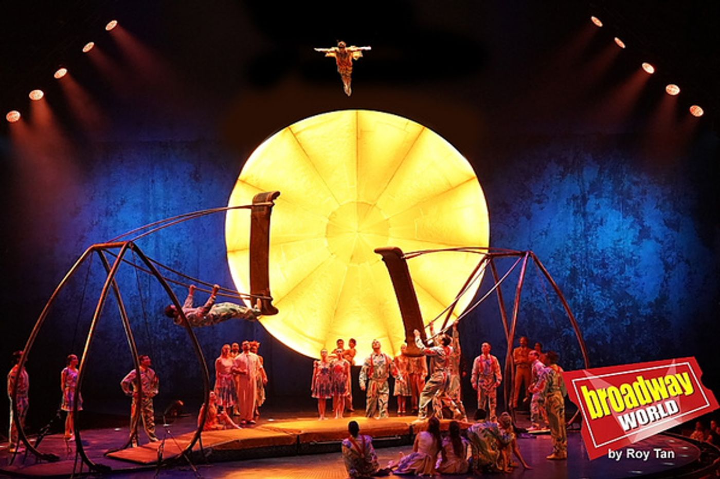 Photo Flash: First Look at CIRQUE DU SOLEIL LUZIA at the Royal Albert Hall Photo Flash: First Look at CIRQUE DU SOLEIL LUZIA at the Royal Albert Hall Image