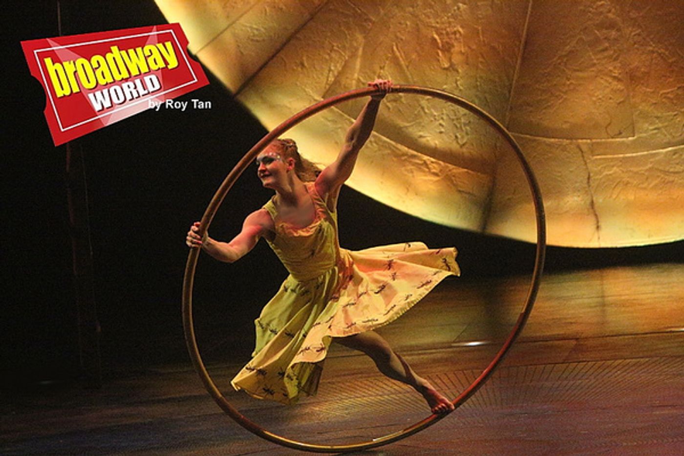 Photo Flash: First Look at CIRQUE DU SOLEIL LUZIA at the Royal Albert Hall Photo Flash: First Look at CIRQUE DU SOLEIL LUZIA at the Royal Albert Hall Image