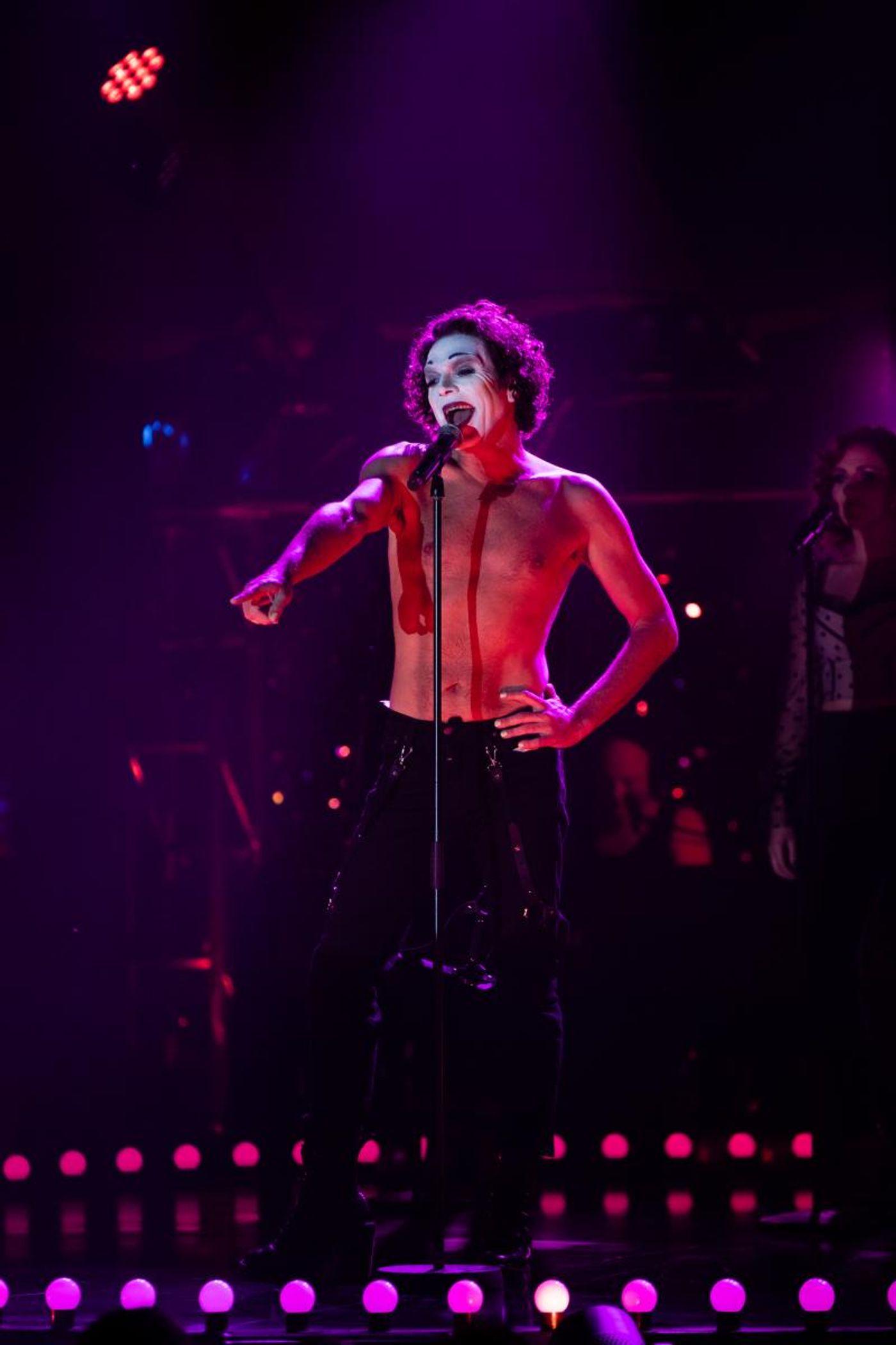 Review: 45 Years After Her Debut, Betty Blokk-Buster Returns To The Stage With BETTY BLOKK-BUSTER REIMAGINED Now Starring Josh Quong Tart  Image