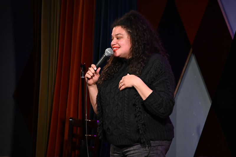 Photo Flash: Gloria Steinem and More at Ms. Foundation for Women's Comedy Night at Carolines on Broadway — photo 1 of 11