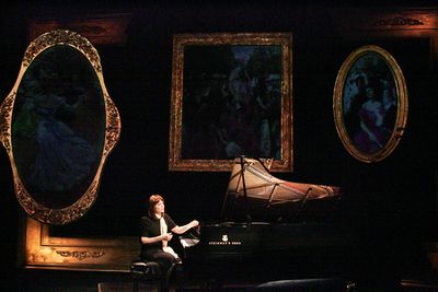 Mona Golabek Photo
