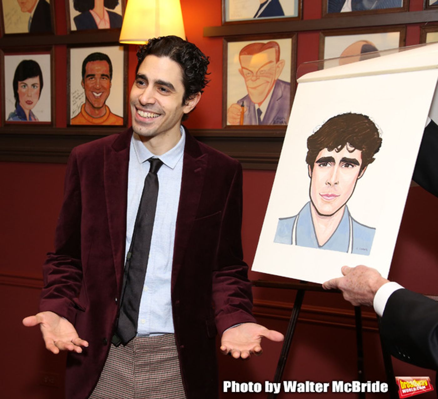 Photo Coverage: Damon Daunno of OKLAHOMA! Receives Sardi's Portrait  Image