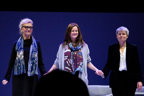 Elizabeth Strout, Laura Linney, Rona Munro Photo