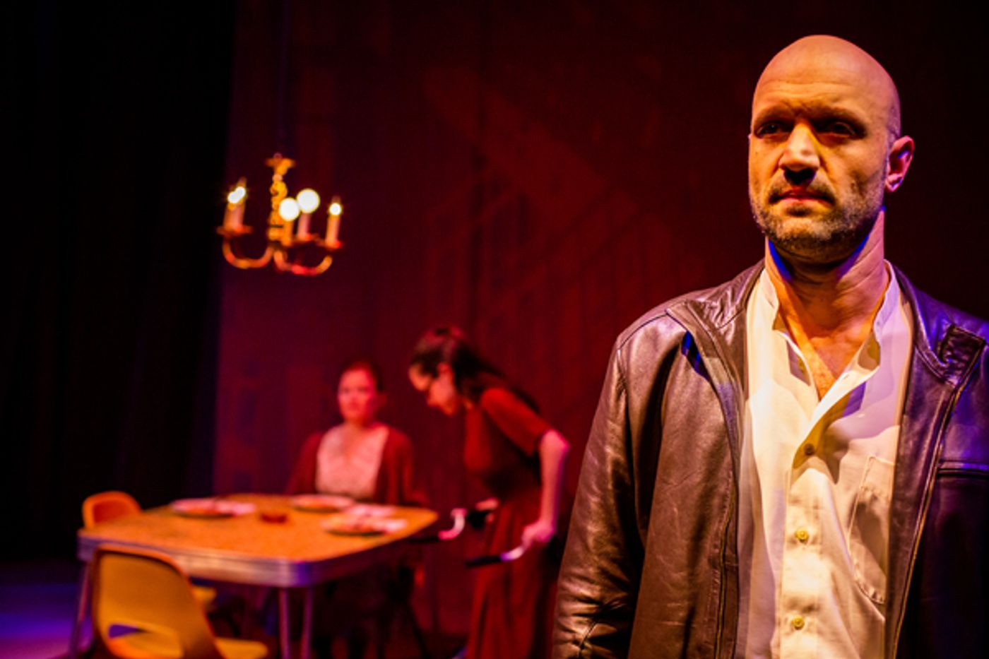 Photo Flash: First Look at The Phoenix Theatre's THE GLASS MENAGERIE Photo Flash: First Look at The Phoenix Theatre's THE GLASS MENAGERIE Image