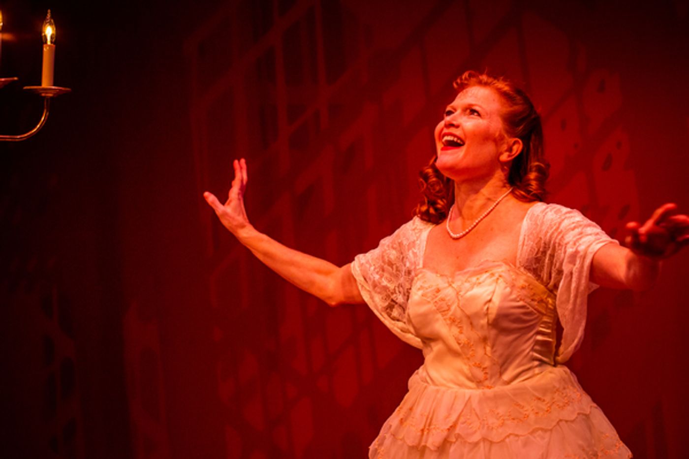 Photo Flash: First Look at The Phoenix Theatre's THE GLASS MENAGERIE Photo Flash: First Look at The Phoenix Theatre's THE GLASS MENAGERIE Image