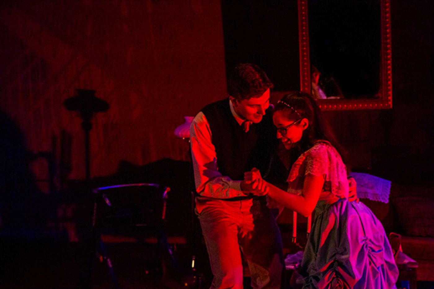 Photo Flash: First Look at The Phoenix Theatre's THE GLASS MENAGERIE Photo Flash: First Look at The Phoenix Theatre's THE GLASS MENAGERIE Image