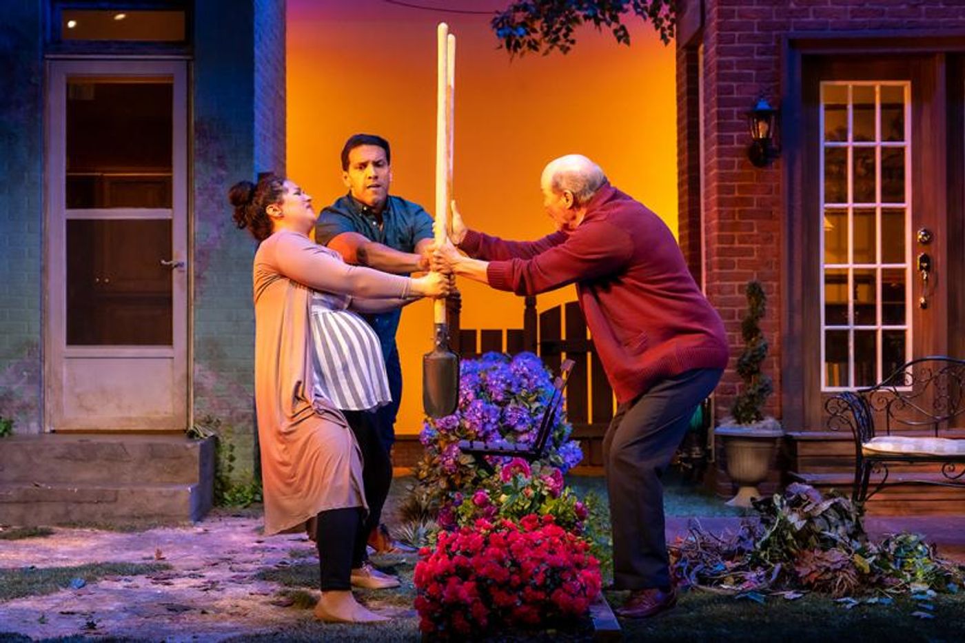 Review: NATIVE GARDENS at Gulfshore Playhouse is Full of Flowers and Fun Review: NATIVE GARDENS at Gulfshore Playhouse is Full of Flowers and Fun Image