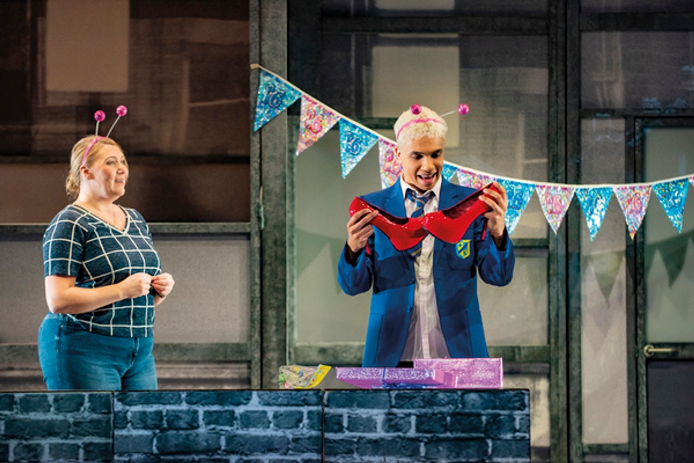 Photo Flash: First Look at the New Cast of EVERYBODY'S TALKING ABOUT JAMIE  Image