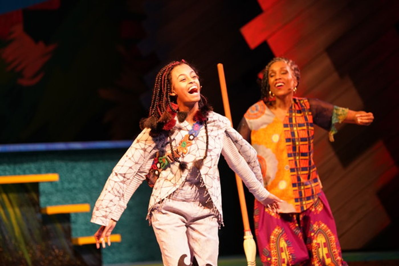 Photo Flash: Children's Theatre Company Presents the Minnesota Premiere of Bob Marley's THREE LITTLE BIRDS Photo Flash: Children's Theatre Company Presents the Minnesota Premiere of Bob Marley's THREE LITTLE BIRDS Image