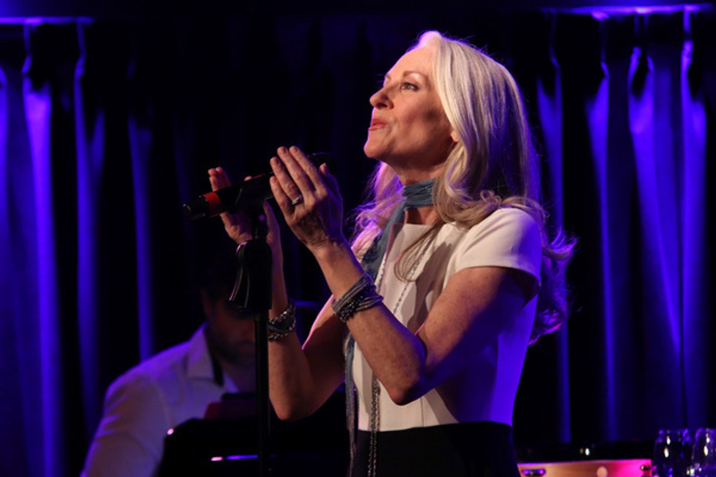 Photo Flash: Inside Elizabeth Ward Land's STILL WITHIN THE SOUND OF MY VOICE: THE SONGS OF LINDA RONSTADT At The Green Room 42  Image