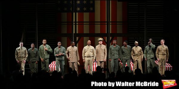Blair Underwood, David Alan Grier and Jerry O'Connell with cast  Photo