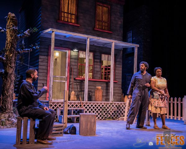 (Left to Right) Michael D. Ruff, Marcus Turner, Elizabeth Reeves Photo